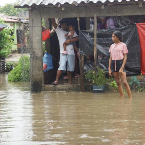 Desbordamiento del río Verde deja incomunicados a comunidades de la Costa de Oaxaca